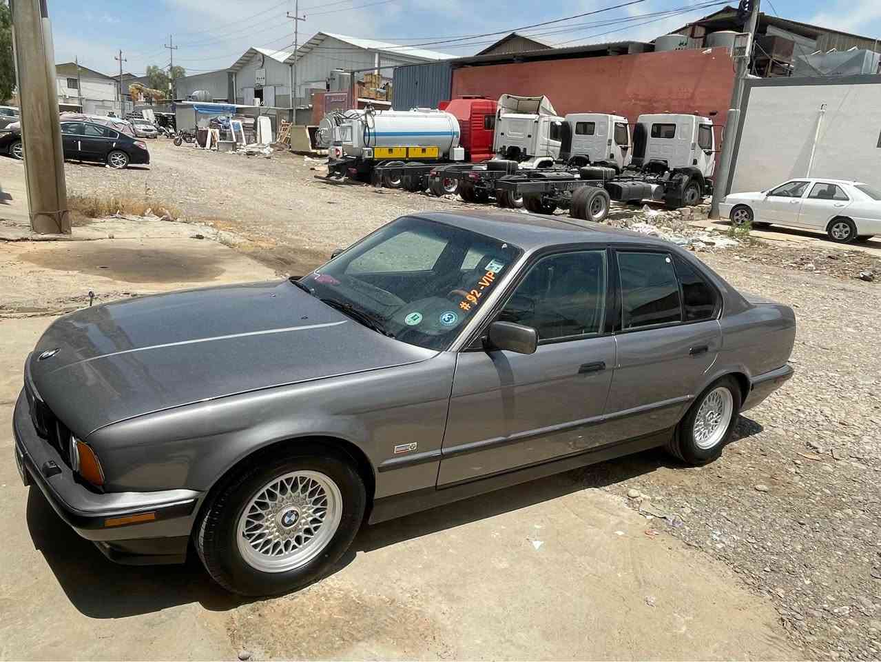 BMW 525ia 1991
تۆماتیک سلاید چوارجام کارەبا کوشن جلد ئاوێنە کارەبایی بیلادی تۆماتیک تەبردە سەیارەیەکی تا بڵێی جوان و رێکە أربيل, العراق


**إذا كنت صاحب هذا الإعلان وتريد حذفه لأي سبب، رجاءا أرسل رسالة إلى الدعم الفني**