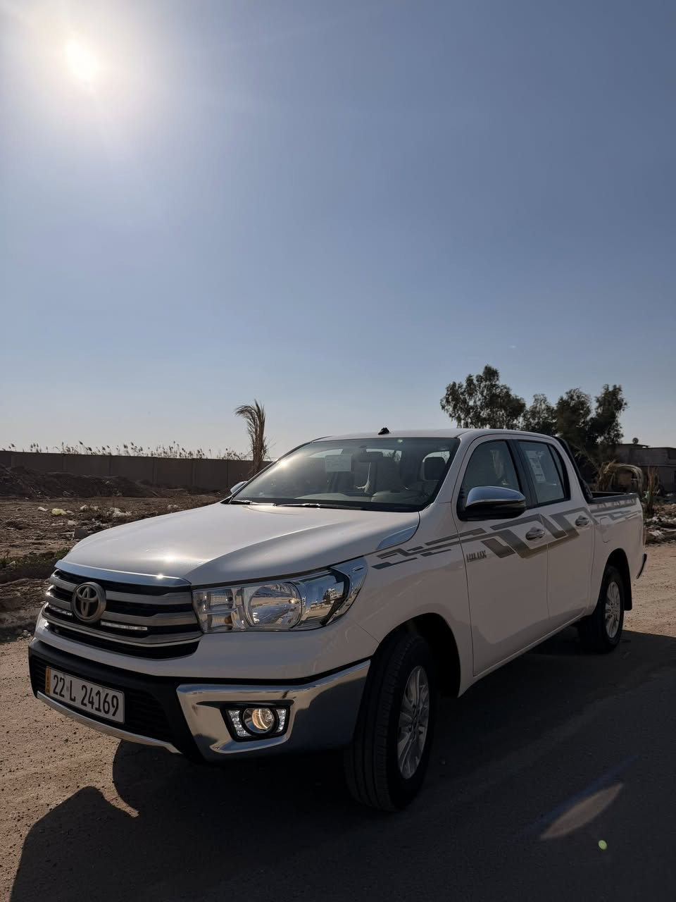 تيوتا هايلوكس موديل 2025 ناصي الكويتي  
ماشيه 4000 بعدها جديده 
مكفوله كفاله عامه طخه ما بيها  
بغداد / الثعالبه
السعر / 320 وبيها مجال 
***********
