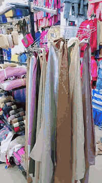 بعقوبة التحرير • الفلكة الآخيرة • ملابس