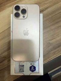 آيفون 16 برو ماكس بطاريه 100 بعده داخل الضمان جهاز نضيف السعر 1375  لل...