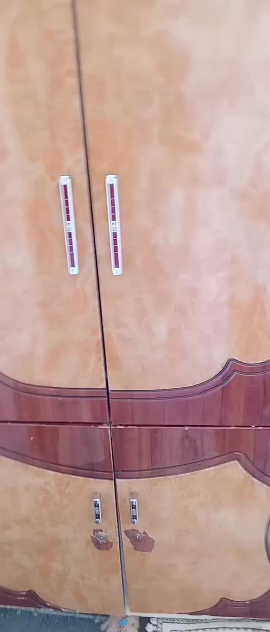 أغراض للبيع غرفة نوم بيها مجر مكسور وفطر بجامة الكنتور كناتير بابين  عدد ٢ مكينة خياطة فراشة جديدة ميز كراسي بلاستك


**إذا كنت صاحب هذا الإعلان وتريد حذفه لأي سبب، رجاءا أرسل رسالة إلى الدعم الفني**