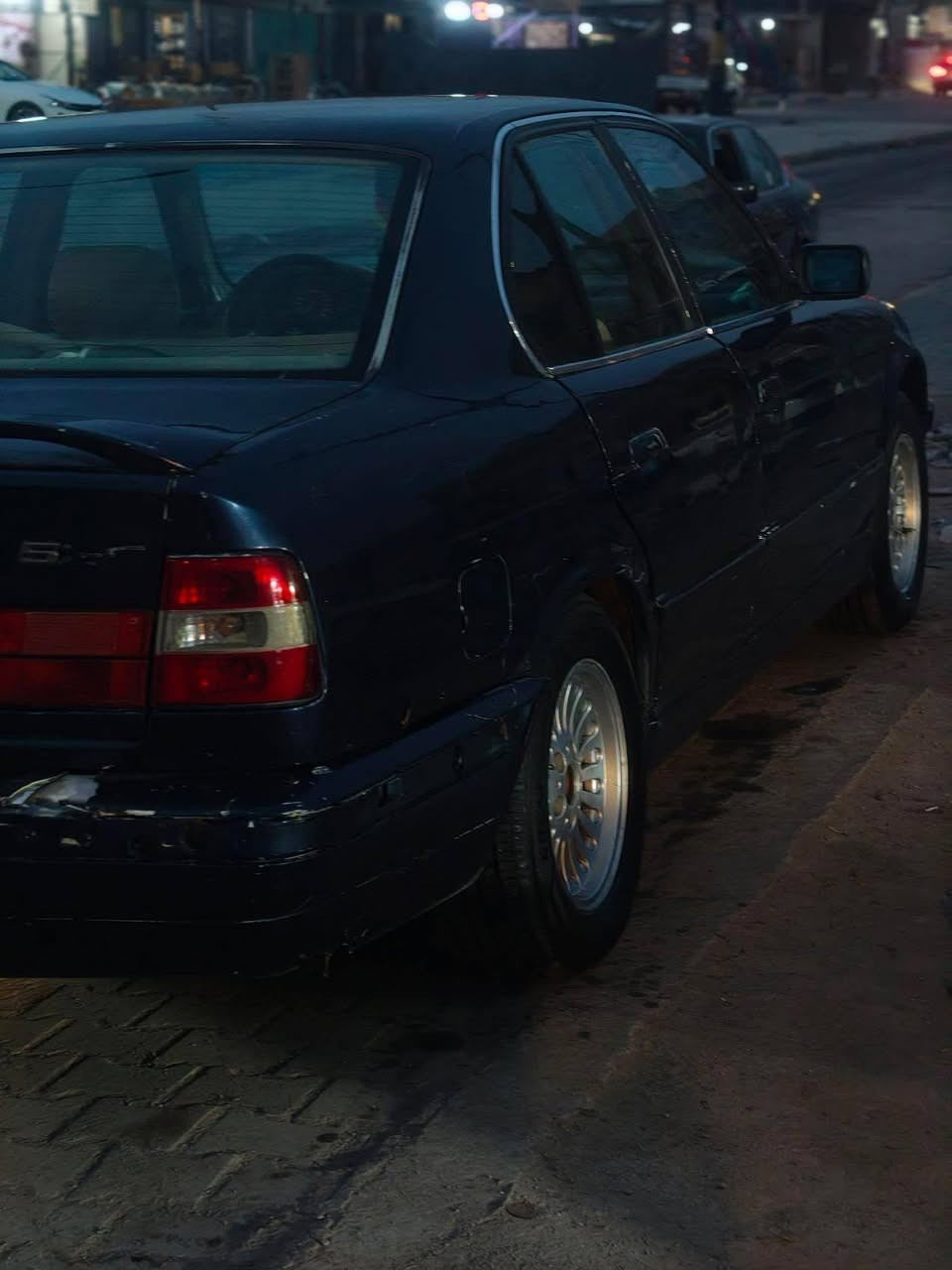 سلام عليكم
BMW525مفتوح 
السياره خير من الله قرفه جديده 
صدر 80السياره نضيفه ويل صقر كير ومكينه شرط الجديد 
ه*********** بي وتساب
