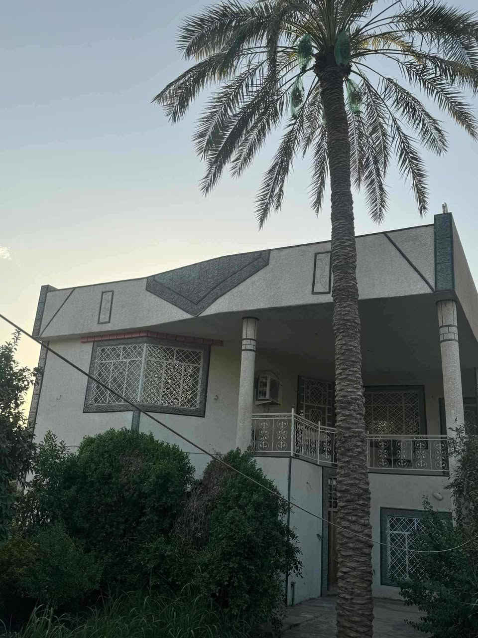 سلام عليكم اخوان 7 دوانم للبيع مع نص دونم على شط الاستفسار أكثر على رقم ***********
