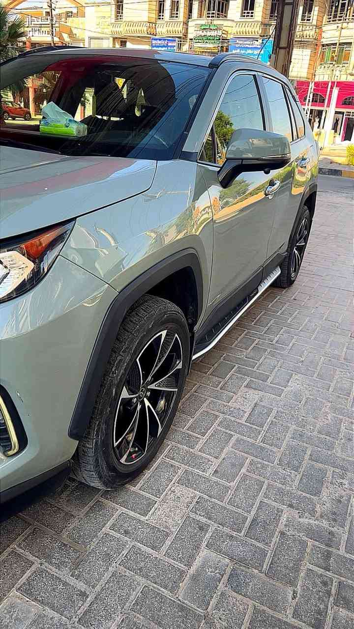 •••
Rav4 

سيارة تويوتا راف فور RAV4 موديل XLE 2019
لون سمنتي وارد أمريكي
رقم بغداد الجديد هزه فحص سنوية 
 شاشة لمس كار بلي
لايت ليد
اشاير بلمري
خمس كامرات محيطية
دخول ذكي
اوتو هولد واتو ستوب
تشغيل بصمة + بصمة ابواب
صندوق كهرباء
فتحه سقف
كشنات مخمل
رادار امامي +رادار جانبي + رادار خلفي + نقطة عمياء 
مانع انزلاق
مانع تصادم
تحدير الخروج عن الطريق
قيادة ذاتية
كروز سرعة
تبريد قطعتين
حساس اطارات عدد اربعة
باتري جديد تخم تايير
صور الحادث داخل المنشور
ارضية مغلفة جلد اصلي
مغلفه مانع صوت
السعر/ 18800 $ 
مكان سيارة السيدية
رقم الهاتف /
***********@
