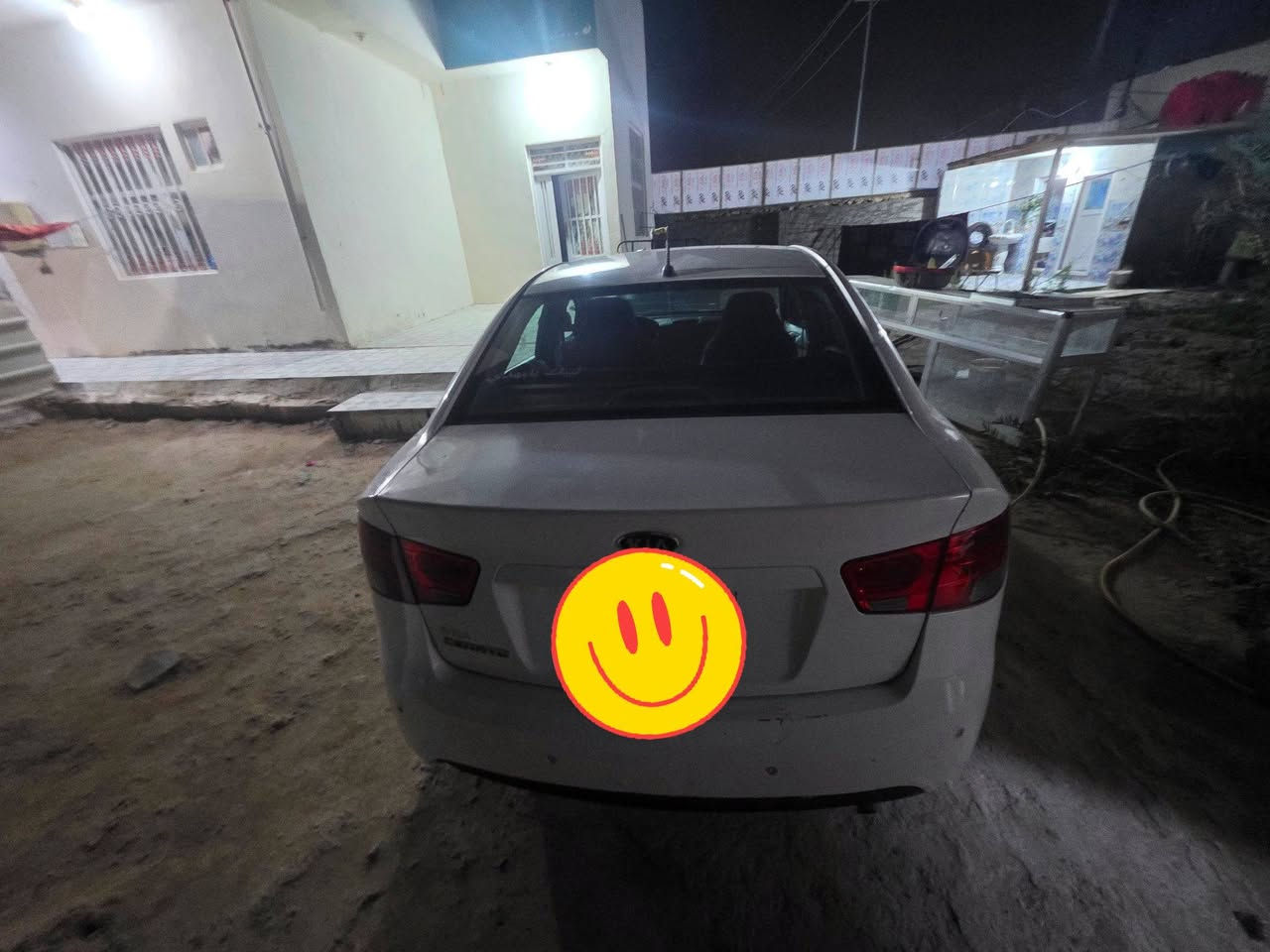 سلام عليكم 
سيراتو 2010 
كير مكينه حلوات 1600 
ضررهه بابين تبديل جهت العبري 
ب اسم كردي وكاله عامه مداور متوفر 
عندي وكاله عامه باسمي السياره رقم اربيل الماني 
سياره اني جانيه بس عندي ضرف واريد ابيع 
سياره غير البابين ما بيه لا تبديل ولا صبغ كرتات مكانات بسيطه 
مكاني نجف كوفه شارع المعمل 
رقم الهاتف: *********** 
بي واتساب 
السعر اتصل وتدلل عدم ذكر السعر اكو ناس تكسر بحلال غيرهم
