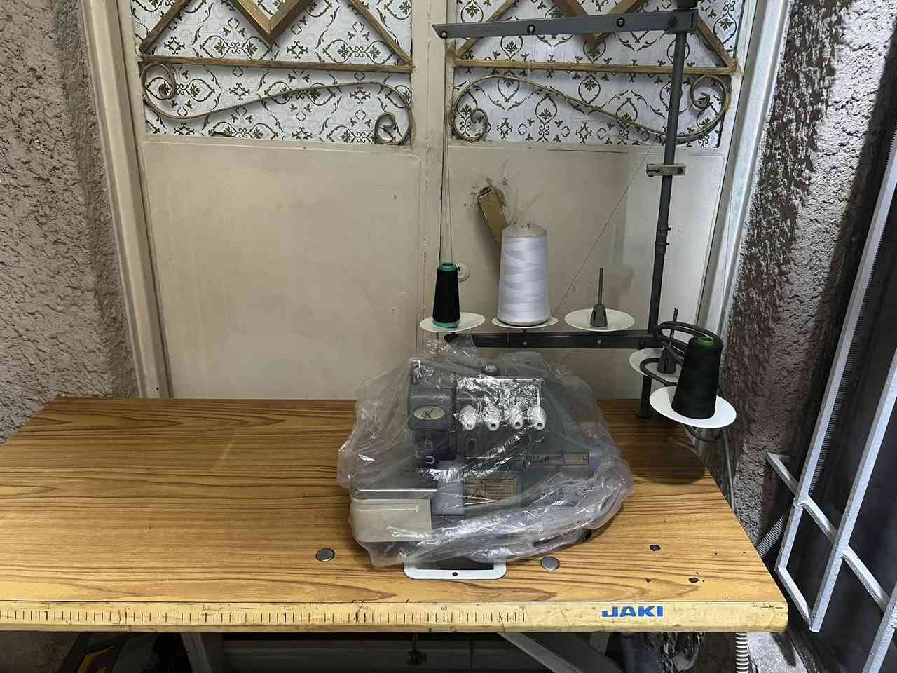 ماكنه اوفر صناعي نوع جاكي اصلي باب اول 5خيط للبيع وع فحص العنوان بغداد شراي يتفضل خااص


**إذا كنت صاحب هذا الإعلان وتريد حذفه لأي سبب، رجاءا أرسل رسالة إلى الدعم الفني**