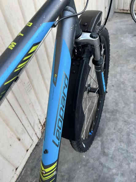 باسکیل /سویسری
حجم/٢٧.٥
جسم/فافۆن 
ستم/shimano 
کیر٨-٣
دەبل امامی 
تایر ماکە GEAX MEZCAL
مکینە خلفی Tourney
توصیل موجود 
سعر ٢٧٥ الف بها مجال 
عینوان -کلار -رزگاری 
ژ.م ***********
واتئاپ موجود
