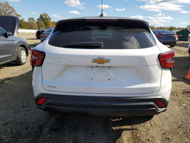 ‎🌟 شركه المتميز للمزادات الأمريكية والكندية والشحن البحري 🌟
‎⛔ إعلان سيارة من مزاد أمريكا ⛔
‎🚗 نوع السيارة: 2024 CHEVROLET TRAX�📅 وقت المزاد:5/1/2026�🔢 رقم اللوت: 89668285
‎🛠️  الحادث/الضرر: امامي        �🛠️ حجم المحرك: 1.2�⚙️ السلندر: 3�🔧 نظام الدفع: دفع امامي                                                                      �📏 المسافة المقطوعة: 30,589  mi
‎🌐 للانضمام إلى مجموعة الواتساب الخاصة لشراء السيارات من المزادات الأمريكية والكندية:�اضغط هنا: https://chat.whatsapp.com/CHchp4i8IM0GCMY7soZfir
‎🔍 طريقة المزاودة:�يمكنك المزاودة عبر مكتب المتميز إمّا بالحضور الشخصي أثناء فترة المزاد، أو عن بُعد عبر الهاتف المحمول. 📲�نقوم بمتابعة حالتك حسب السيارة وموعد مزادها، ويمكنك تحديد مبلغ أقصى للتزايد، ونتوقف عنده مباشرة. 📈💬

‎🚨 ملاحظات هامة:
* عمولة موقع المزاد تتراوح بين 7% – 10% من قيمة السيارة.
* أسعار الشحن تختلف حسب موقع السيارة داخل أمريكا. 🌎
* مدة الشحن تتراوح بين 2 – 3 أشهر حسب موقع السيارة. 📦⏳
‎📌 علماً بأن:
1. أسعار السيارات تُحدّد أثناء المزايدة، مع إمكانية الشراء المباشر. 💰
2. نقدم خدمة أونلاين كاملة للشراء من منزلك مع تأمين مبلغ بسيط في محافظتك. 🏡💻

‎🏢 عناوين فروع الشركة:�بغداد: البياع – إشارة البياع، قرب مركز العياش لكماليات السيارات�كربلاء: سريع حي المعلمين قرب المشاتل�الديوانية: قضاء غماس�ميسان – العمارة: المجر الكبير

‎📱 أرقام التواصل (واتساب متوفر):
‎فرع بغداد:
* *********** 📲 – سيد علي
* *********** 📲 – مهندس حسن
‎فرع كربلاء:
* *********** 📲 – قاسم الشمري
* *********** 📲 – محمد الشمري
‎فرع الديوانية:
* *********** 📲 – حيدر المتميز
* *********** 📲 – أبو سجاد المتميز
* *********** 📲 – عيسى المتميز
‎فرع العمارة:
* *********** 📲 – أبو زهراء الفرطوسي
 
‎⏰ أوقات الدوام:
طيلة أيام الأسبوع ما عدا (السبت والأحد) عطلة المزاد.
من الساعة 4 مساءا وحتى الساعة ال12 منتصف الليل
