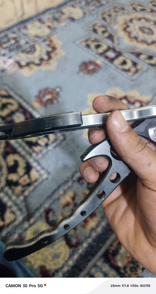 يدات رياضي مال تفصيخ يرهم عله 140عام 
قيم وخذ مكاني بغداد


**إذا كنت صاحب هذا الإعلان وتريد حذفه لأي سبب، رجاءا أرسل رسالة إلى الدعم الفني**