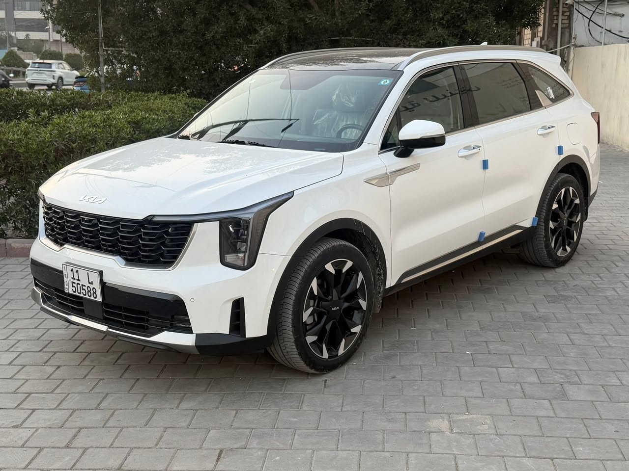 السلام عليكم
كيا سورنتو موديل 2025وارد خليجي مكفولة كفالة عامة للبيع السيارة نص فول 
بنوراما 
مكينة6سلندر 
ويل حجم 20
داتشو 
ماشيا 27
وباقي المواصفات معروفة بيع مستعجل 

‭0775 551 4435‬
