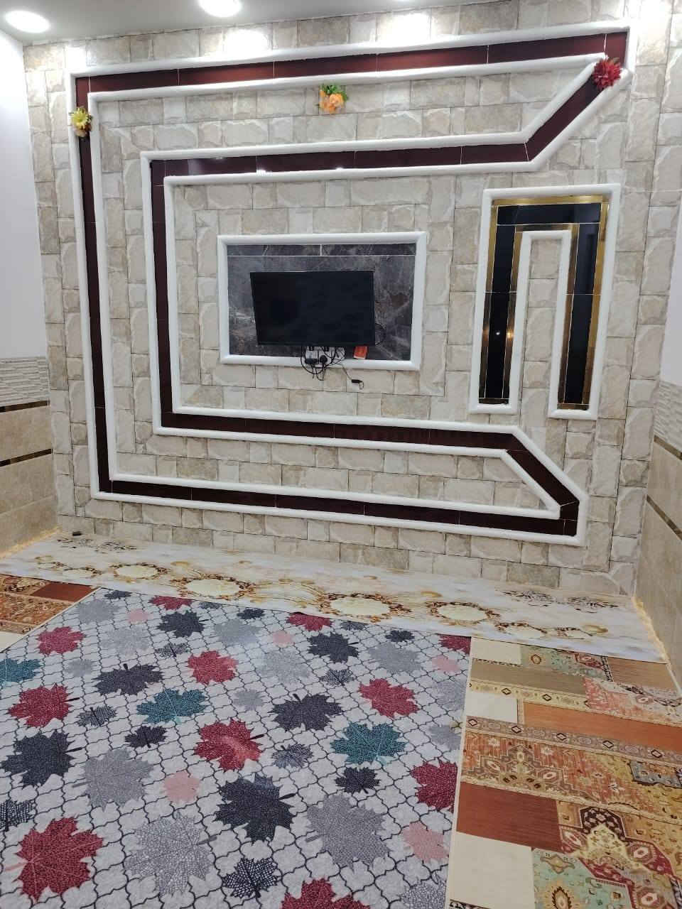 للبيع 
دار سكني طابو زراعي مساحته 210 متر يقع في الحي الصناعي خلف المصرف بناء حديث طابقين يحتوي على غرفتين نوم وصاله ومطبخ وصحيات داخليه و خارجيه بالاول واربع غرف نوم وصاله وصحيات بالطابق الثاني بناء درجه اولى 
للاستفسار الاتصال على ***********
او مراجعه مكتب الوادي
