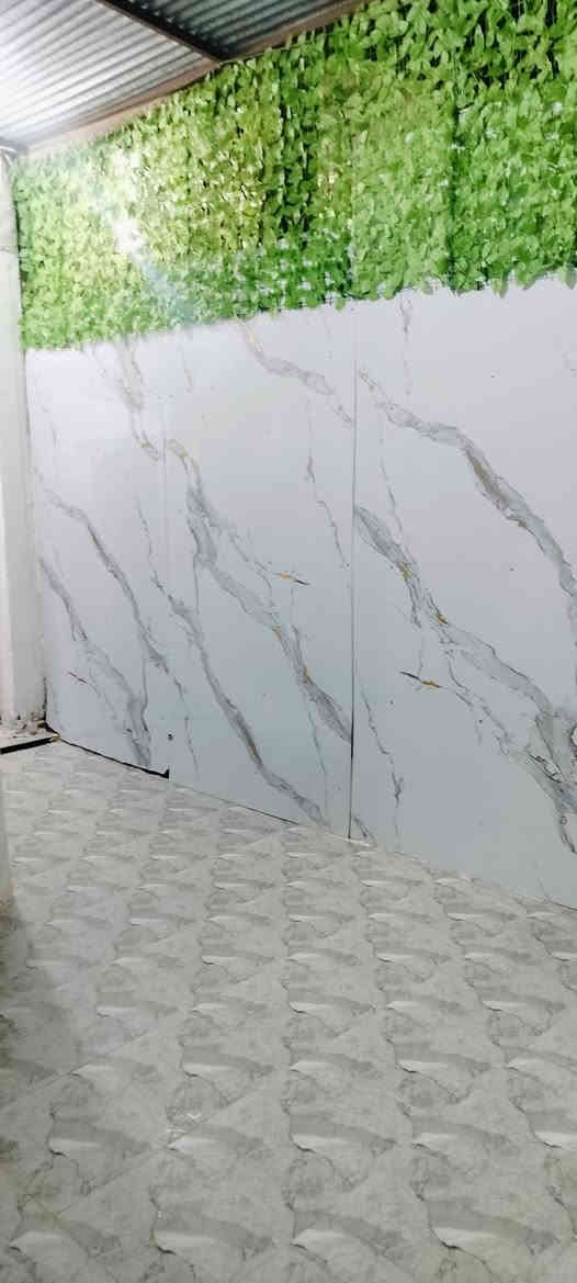 بيت للبيع بحي الشرطه مقابيل طاقه مال ابورمانه رقم واصل لتقيم معامله كامله مساحته ميه متر الاتصال بل رقم ***********
