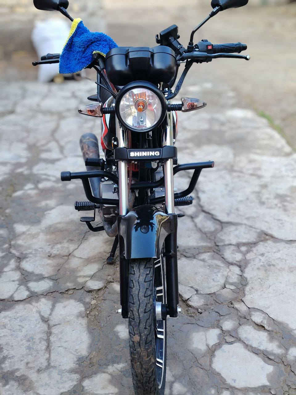 الاسم      شايلنك موتور
موديل      ٢٥
مكفوله  كفاله عامه
أوراق اصولي مشروع وطني
الدراجه طلعته وكيل بشهر٨ ماشيه ٥الاف
#ملاحظة الدراجه كفاله عامه من كلشي

#السعر مليون و ٢٥٠ وبيهه مجال 

الرقم  ***********
