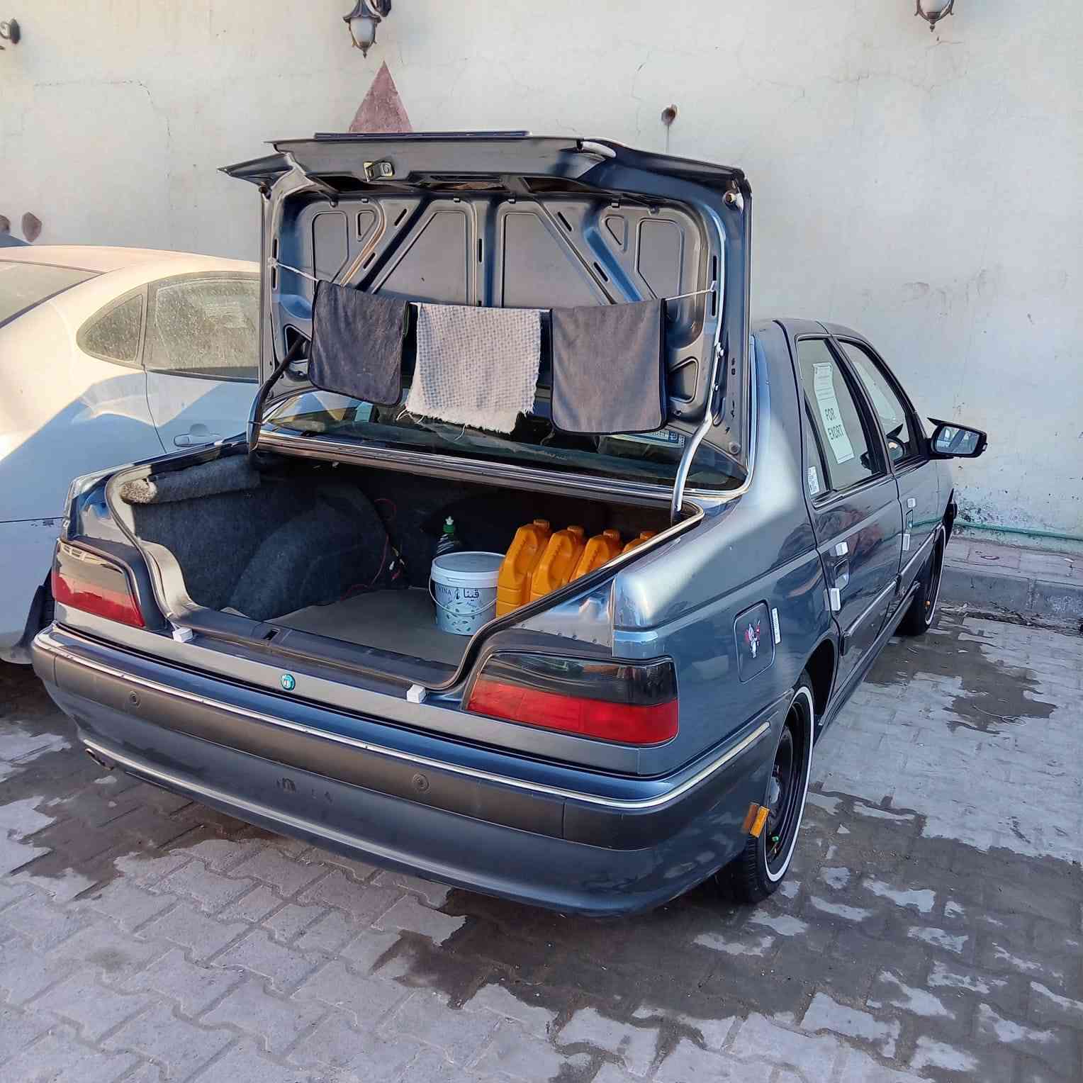 السلام عليكم بيجو باص للبيع موديل 23 بارد بالبريد بارد هذا مثل ما موضح بالصور حره  حره مداور ثاني يوم والباقي مقفول سعر 85 (*********** مكان النجف
سياره احلى من الصور
