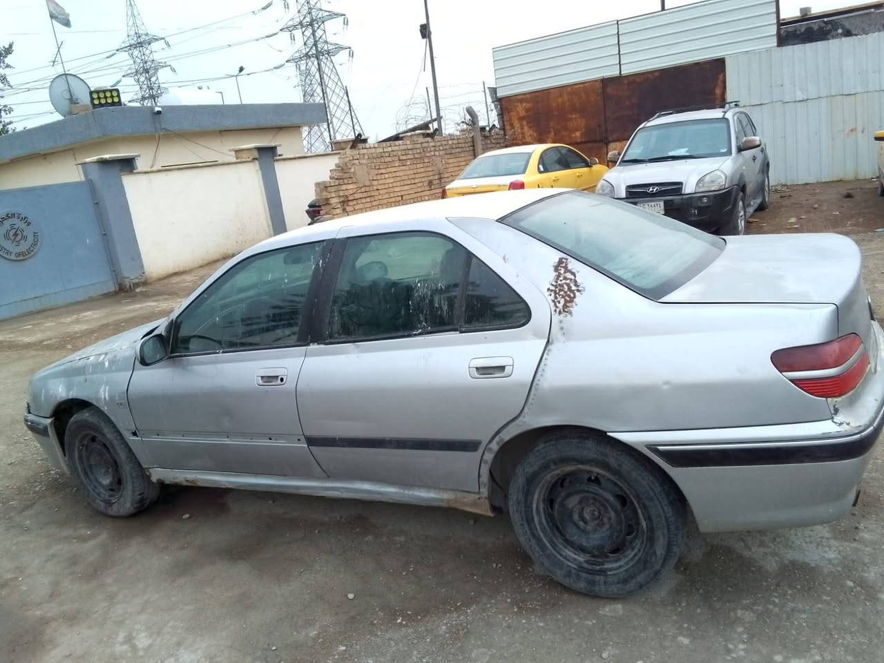 بيجو فرنسي 2001. محرك 406كير محرك مكفولات كهربائياته تمام اهم تاير تبريد ثلج بيه ضربه وره السايق السعر سنويه دولي هزه جديده السعر 30 وبيه مجال بسيط الرقم ***********
