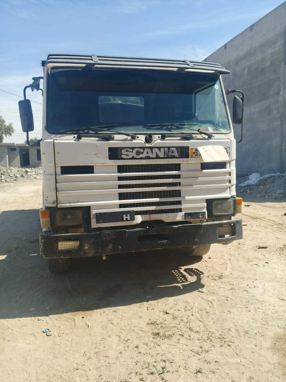 السلام عليكم للبيع تنكر سكانيا 113موديل 1993 رقم بغداد دولي بسمي شرط تحويل كير محرك شرط طوناج جديد وgbsهم بي تحويل مباشر السعر 135 وبي مجال الا ستفسار الاتصال ***********زين *********** اسيا
