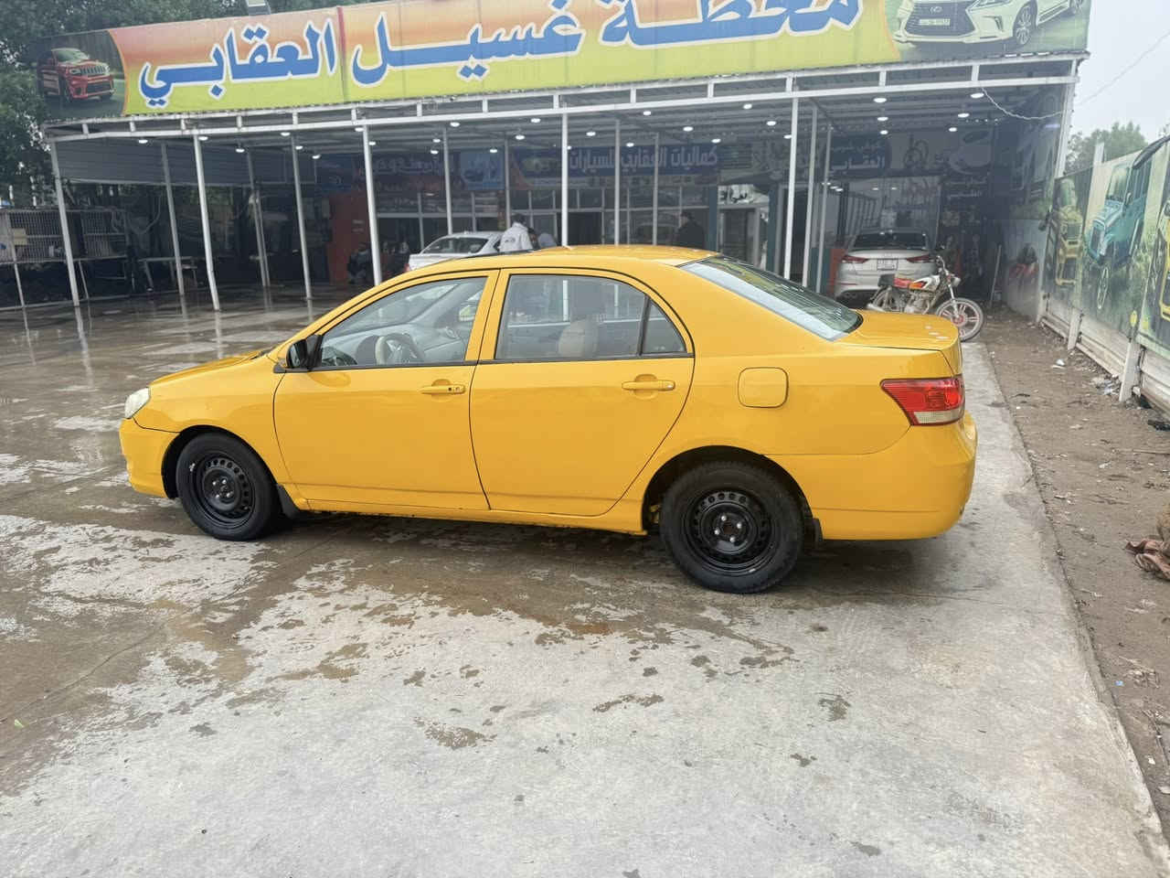 السلام عليكم 
بي ولي دي G3 للبيع 2013رقم واسط دولي سنويه لل 2030 هزه جديده تحويل مباشر
السياره محرك جديد حداده جاهزه كشنات جلد فتحه حساسات تبريد تدفأه تخم تاير جاهزه نقصها بس الكير يصفن مرات
مكاني الكوت مركز المدينه السعر 38وبيها مجال ‭٠٧٨٨ ٤٦٦ ٦٠٧٦
