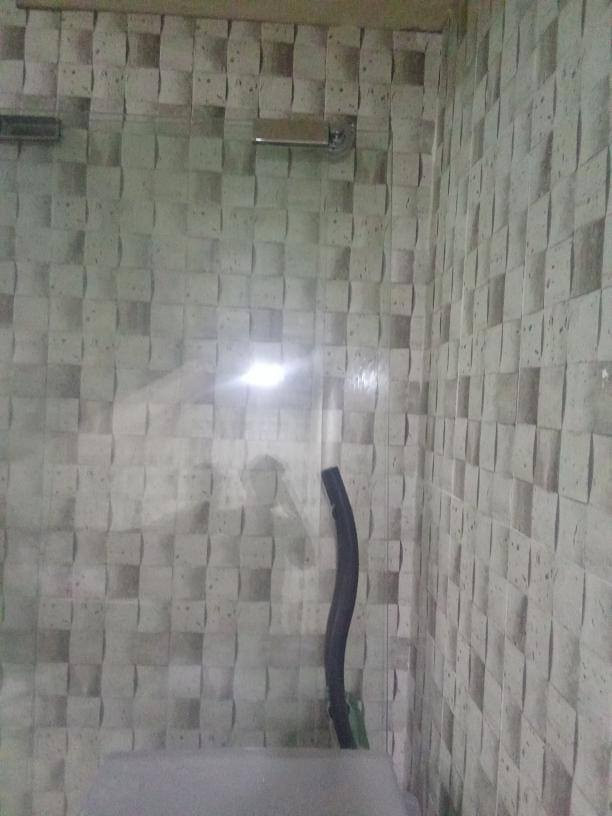 سلام عليكم موجود جام مال مطاعم او كوفيات او اي شي العرض 3متر و80سانتيم والطول 2 متر 70سانتيم  مكان حله مقابل جامعة بابل الرقم *********** السعر والتفاصيل عله الرقم اتصل ا. مراسله
