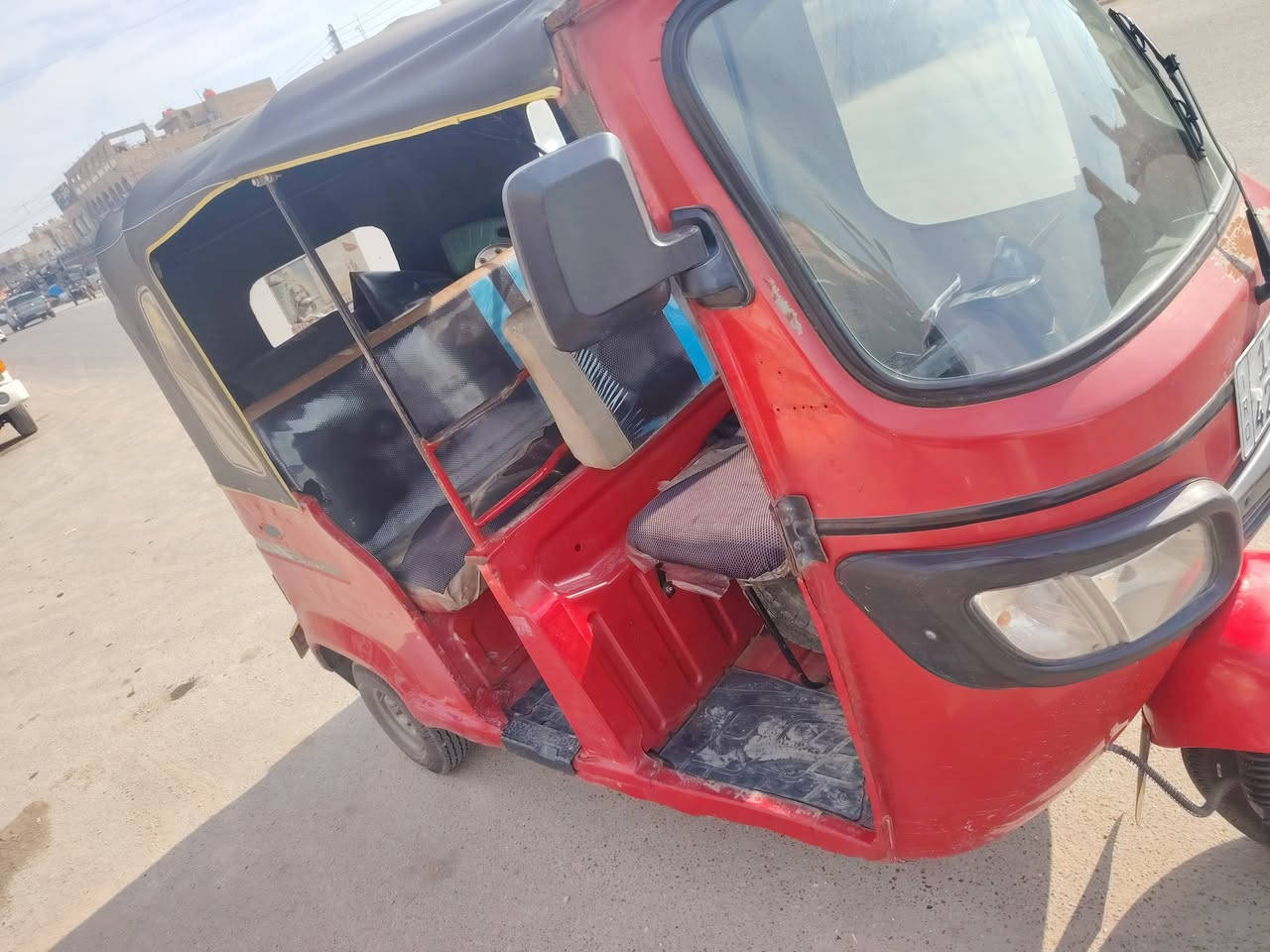 سلام عليكم تكتك ١٩رقم وسنويه بغدادانكليزي تحويل ثاني يوم بياع حي العامل ٤٦٠٠سعره ***********
