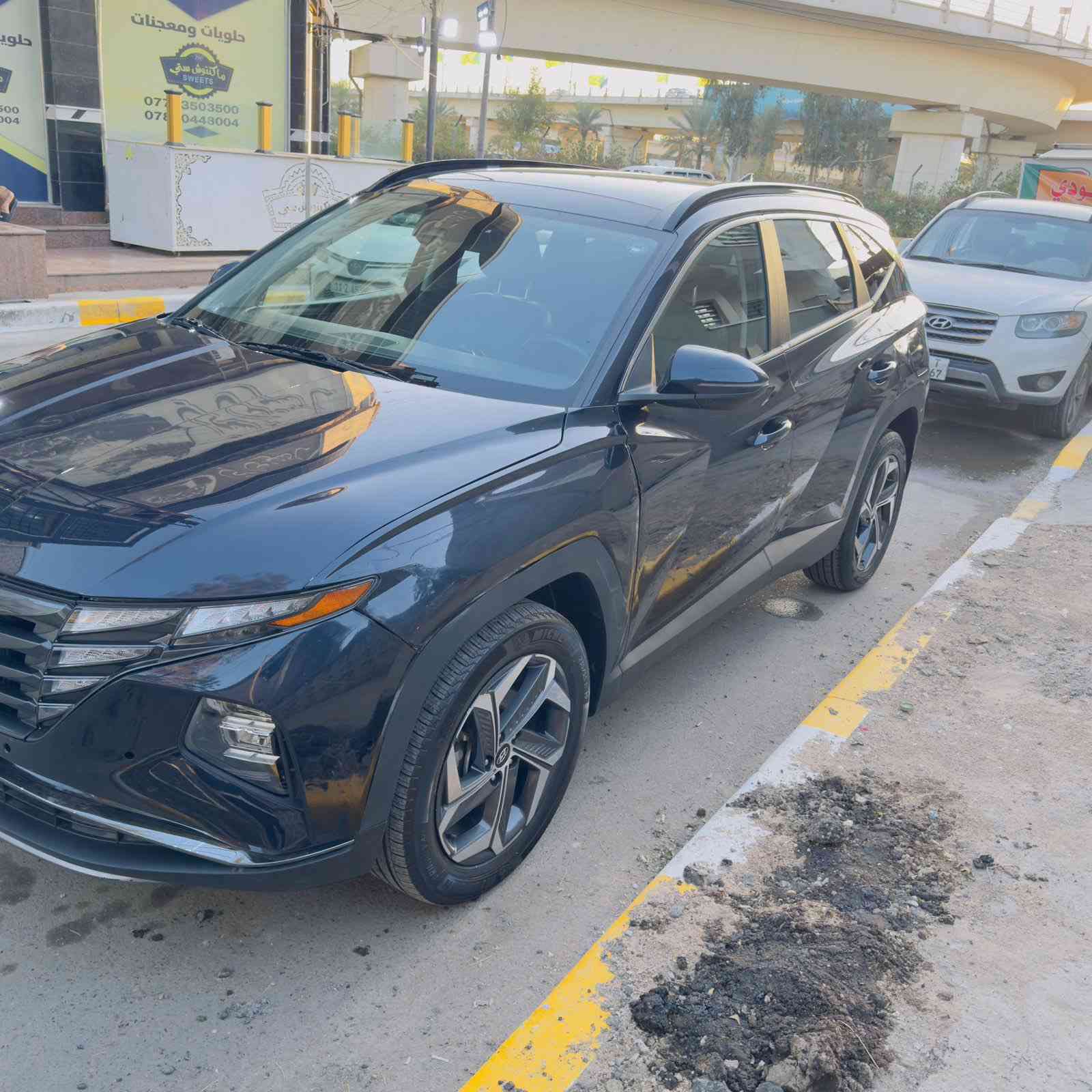 توسان 2023 فول موصفات هايبرد
كشنات تدفئه تبرد
تحكمات ستيرن 
شفتات سرعه
كشنات جلد
تحكم كهربائي بالكشنات 
بونرما
وغيرها 
السعر 198$وبيه مجال حك الجيه
***********
***********
