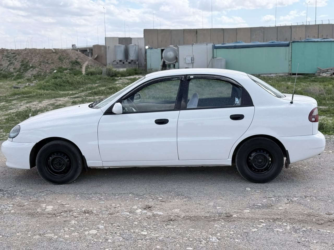 سلام عليكم دايو لانوس موديل 1999رقم كركوك مشروع وطني تريد وكاله تريد تحويل بكيفك محرك فل كير اوتماتيك مكان كركوك السعر 45 
رقم موبايل *********** بي وتساب خابر وتدلل خادمكم اني اخواني
