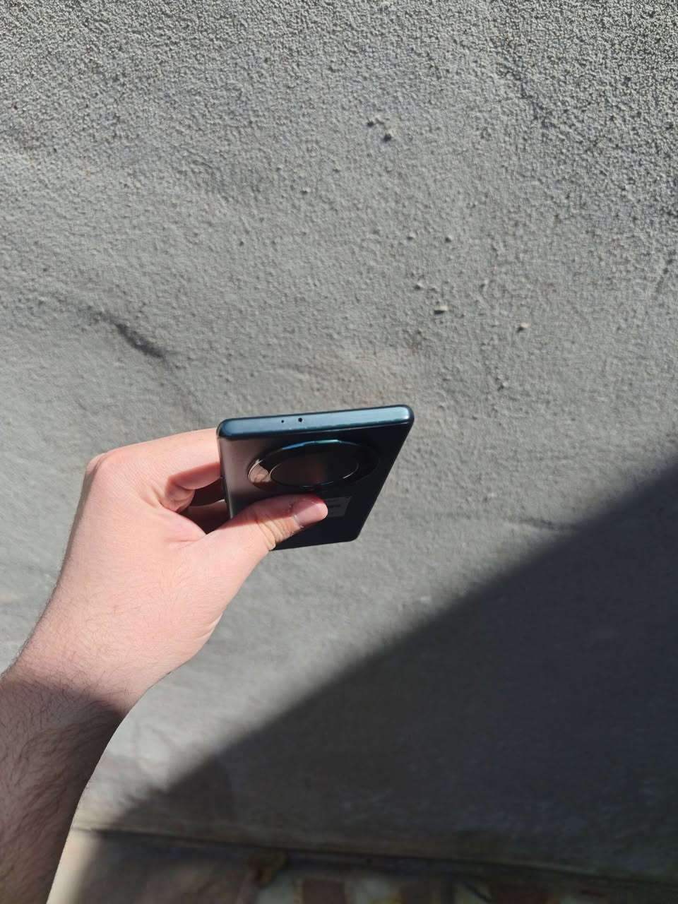 Honor X9C للبيع
ذاكرة 128
رام 8 
مستخدم نظيف وكلشي شغال بيه
فقط مبدل شاشة اصلي وهاي حالته اكو خط بسيط عالجانب بس ما مأثر عاللمس
يجي مع الجهاز كارتونته الاصلية وكفر ظهر
قيم بما يرضي الله


**إذا كنت صاحب هذا الإعلان وتريد حذفه لأي سبب، رجاءا أرسل رسالة إلى الدعم الفني**