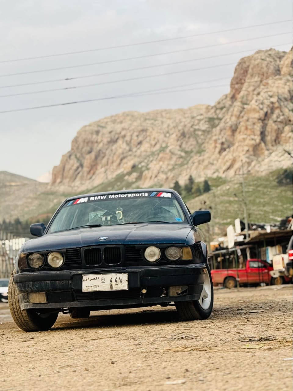 سەرەتا بەناوی خوای گەورەو میهرە  بان فرۆشتنی خێرا (Bmw520)مۆدێل ١٩٩١ دووجام کارەبا سلاید مەکینە ٥٢٠سمس بەشەرتی موسو بڕاوە سەیارەکە مالی فەقیرە  ئارمێکی لەگەلا بەلام بەشەرتی علوج ئەیفرۆشم مالی کەس نەبیتو پارەی کەسی تیدا نەبیت تکایە ئەگەر موشتەری نیت سەرمان مەئێشێنە 
(***********) السليمانية, العراق
