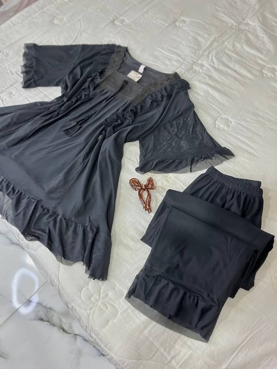 تراك شيفون + دشداشه
قياسات ستندر لحد 3xl
الدرزن يجي دشداشه وتراك 
سعر الدرزن 140
Yo


**إذا كنت صاحب هذا الإعلان وتريد حذفه لأي سبب، رجاءا أرسل رسالة إلى الدعم الفني**