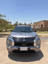 للبيع او مراوس اوتلندر 2022 7 راكب مكينه 2500 بانوراما سايد بريك بصمه ...