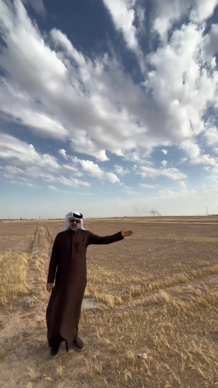 قطعة ارض تجاريه للبيع الديوم
 مدخل حي النفط ركن
 المساحة ٢٥٣م تقع على شارع ٢٥ وشارع ٢٠ وشارع ٥٠ 
للاتصال والاستفسار 
*********** ***********
 او زيارة مكتب الريان للعقار قرب الزوبعي مقابيل صيدلية لبنى
