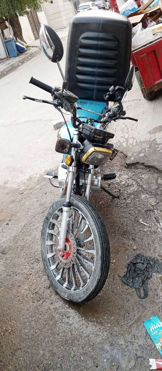 سلام عليكم دراجه إيراني خمسه كير موديل 2024 هوزه شويه ترتيبات أوراقه موجوده محركه نضيف سعر 650وبيه مجال عنوان بغداد الجديده ***********
