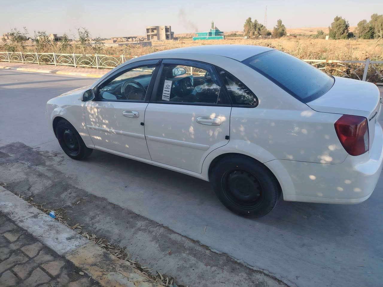 اوبترا موديل 11 رقم نينوى
 سنويه بسمي 
كير محرك كصا 
طخم امامي خلفي مبدل جديد 
مشط ستيرن مبدل جديد تبريد ثلج مسويلو ادامه كاملا 
 باتري جديد
 سياره ماناقصها برغي
 ومايعوزها مصرف الف دينار
 بيها جاملق بي طخه خفيفه وصار بي صبق وعجون 
وبيها نص باب صبق ومعجون 
وبيها تقليم كلشي ذاكر بالمنشور يعني مو تخابرني تكلي شبيها مابيها 
السعر 85 وببها مجال 
 ترهم مراوس انترا سيراتو
***********
