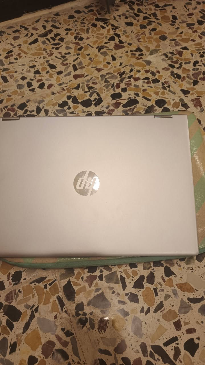 لابتوب  hp جهاز مصمم للعمل فقط ودراسة ذاكره 1 تيرة ورام 4 جهاز نضافه 100بل 100 ويا شاحنه مكاني أبو غريب سعر 250 ألف ***********
