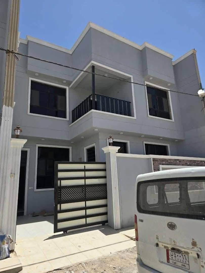 عرض خاص ❤️
لبناء الدور السكنيه 

بناء بيت ١٠٠مً طابق واحد بسعر (٣٩مليونً)
بناء بيت ١٥٠م طابق واحد بسعر (٥٠مليًون )
بناء بيت ٢٠٠م طابق واحد بسعر (٧٢مليون )

مواصفات العمل 👇👇

بناء طابوك وكونكريت مسلح اساس وسقف
🩸الابواب الخارجيه حديد تزكام او قاصه حسب الطلب 
🩸الابواب الداخليه تركي 
🩸الشبابيك الداخليه bvc
🩸محجر جام 
🩸المي والمجاري سمارت 
🩸تاسيس الكهرباء دفن 
🩸ديكورات داخليه (چبس بورد ) وخارجيه فوم 
🩸صبغ البيت من الداخل والخارج مع السحبات 
🩸الارضيه والجدار بورسلاين او الواح حسب الطلب 

يتم العمل باشراف هندسي طول مده البناء 

🛡️هناك عروض اخرى ل اصحاب الاراضي الزراعيه 

للاستفسار//خاص 
او الاتصال //***********
