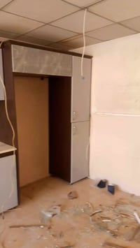 كاونتر خشب للبيع 07709725124