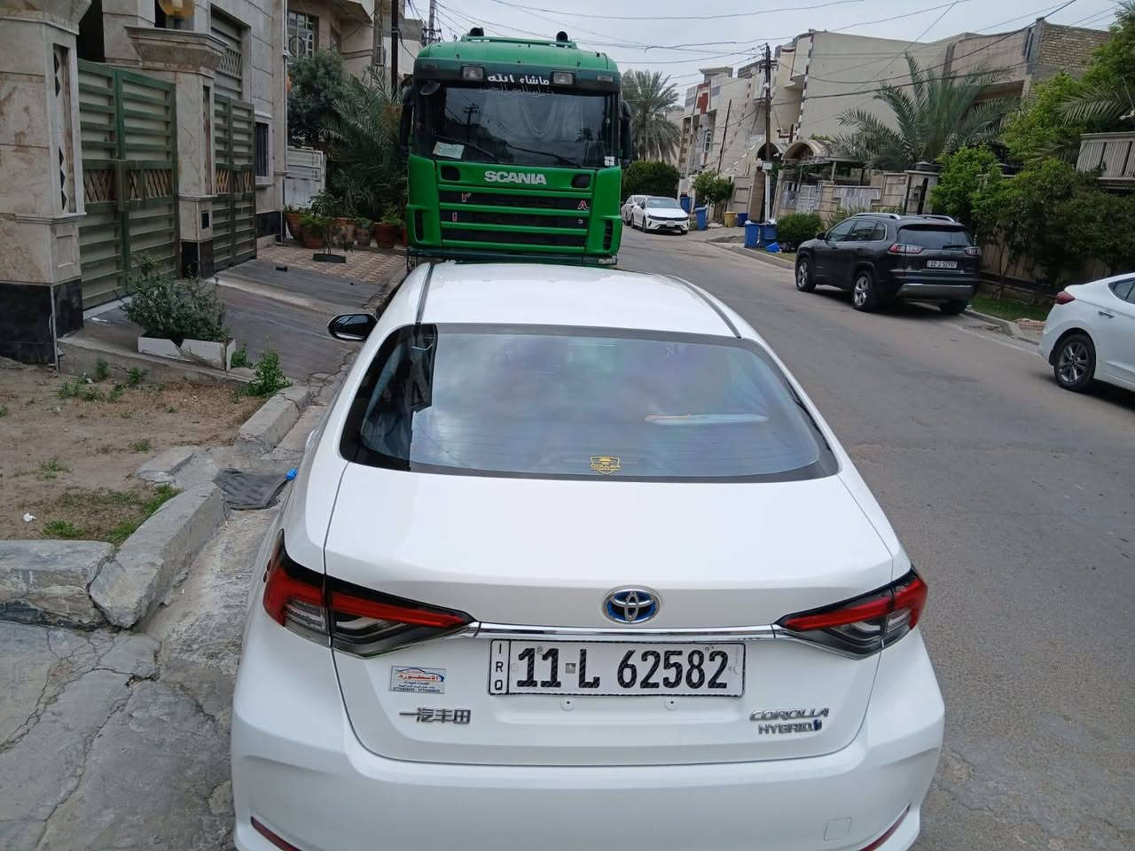 السلام عليكم
كورلا هايبرد شكل الخليجي 2023
سياره مكفوله من صبغ والبارد عدا رصعه صغيره
ماشيه 64
داخل احمر
 الجام والسلايت روف كله مغلف بولورايز اصلي
دهن وفلاتر كلهن مبدلات جدد
مكاني بغداد الصليخ
سعرها 139
***********
