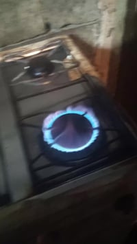 طباخ • نضيف • فرن وعينين