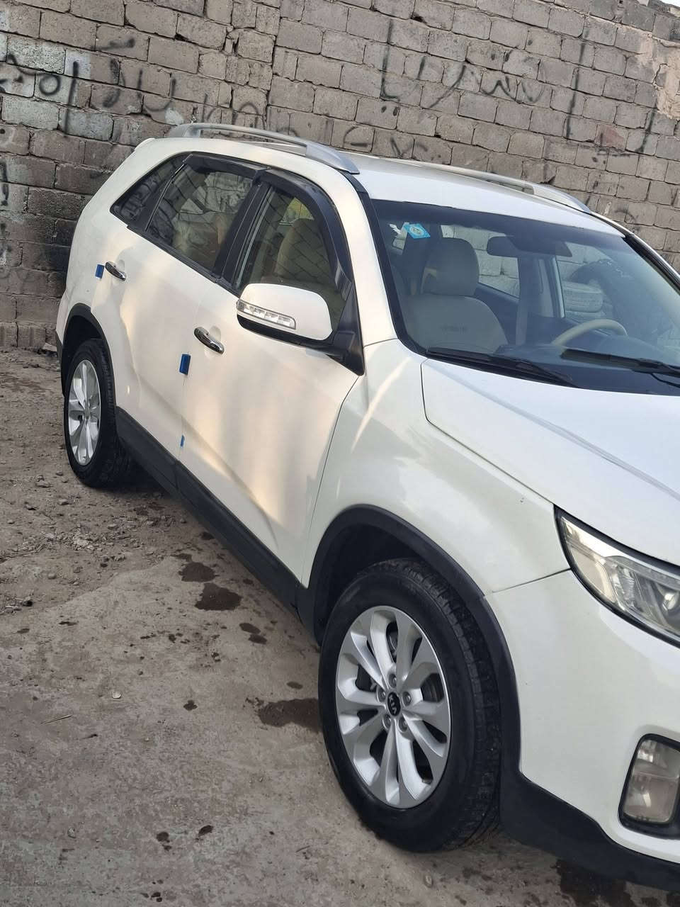 سلام عليكم  سورنتو البيع موديل ٢٠١٣ خليجي سياره ٧ راكب مكينه ٢٤٠٠  مكينه وكير وحداديه  خير من الله  تبريد ثلج ٣ قطع سياره بيه صيغ ٥ قطع ولباقي مكفول سياره جاهزه من كل نواحي سياره بسمي تحويل ثاني يوم  سعر ١٢٨ وبيه مجال مكان سياره بابل القاسم  ***********
