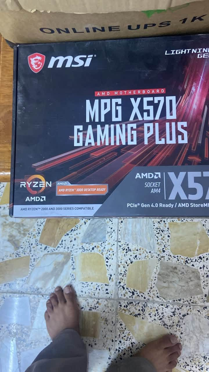 السلام عليكم مواصفات
معالج r7 57000x3d
رامات 16 هيرتز 3200 رجب xpg 
مذر بورد mpg x570 
كارت شاشه 3070 ti 
مساحه تخزين ١ تيره ssd 
شاشه شركه msi حجم ٢٤ 180 هيرتز 
كيبورت ريد راكون 
ماوس ريد راكون 
سماعه احسن نوعيه 
عنوان الشعب نهايه فورتات 
السعر مليون ميتين بيها مجال 
رقم هاتف ***********
