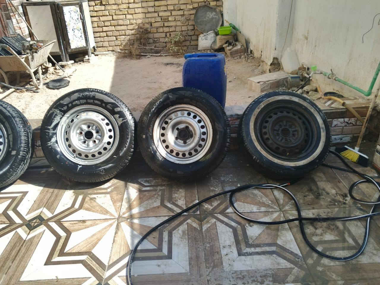 سلام عليكم وياله هنه وتويراهن للبيع جدد شرط 15 العالي سعرهن 200 مكاني سوك الشيوخ رقمي..... ***********
