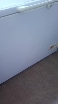 ثلاجة + مجمدة ١٠ قدم سعر الوحدة ٢٠٠  ثنينهن سوة ٣٥٠ للستفسار ٠٧٨٥٦٧٦٦٣...