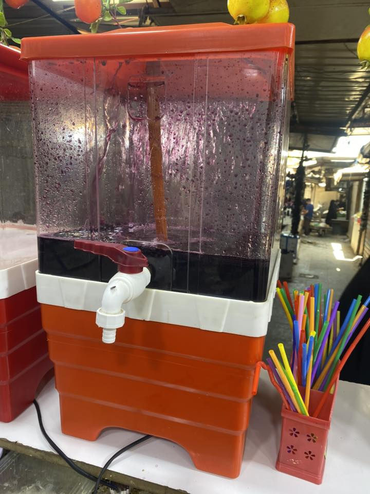 لسلام وعليكم مكاين ثنين مال شرابت واتر بم نضيفات جدد كلش مستخدمات فقط سبوعين ايفدين العنده مطعم او الموكب جايكم محرم 
السعر 85 الف 
رقم ***********
بغداد حي اور
