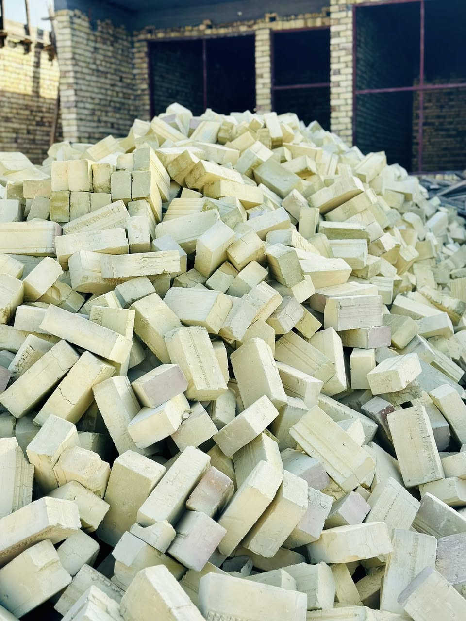 ع بركة الله
يتوفر لدينا طابوك معامل الشوملي 

طابوكه فول قوة ولون وقالب وعدد

السعر حسب المكان 

الاستفسار الاتصال 

***********
