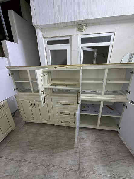 کەونتەر لۆک
٢مەترو نیو  مخسەل ١مەترو ٣٠  دارگای بالۆن پرێس ناو ئەلەمنیوم مەوادی ئەسلی شوێن هەولێر ***********
نرخ ٥٠٠هەزار تب ١٠$ تێجوە
