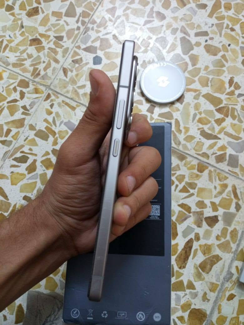 سلام عليكم عندي انفنكس 50برو للبيع ذاكرة 256فول مواصفات يدعم شحن 90وات مال بيت شرط اي شخط مابي مستخدم 16يوم بس  كامرات طبع ويشغل ببجي 90فريم السعر 320 وبي مجال بسيط مكاني موصل وادي حجر 🩶


**إذا كنت صاحب هذا الإعلان وتريد حذفه لأي سبب، رجاءا أرسل رسالة إلى الدعم الفني**