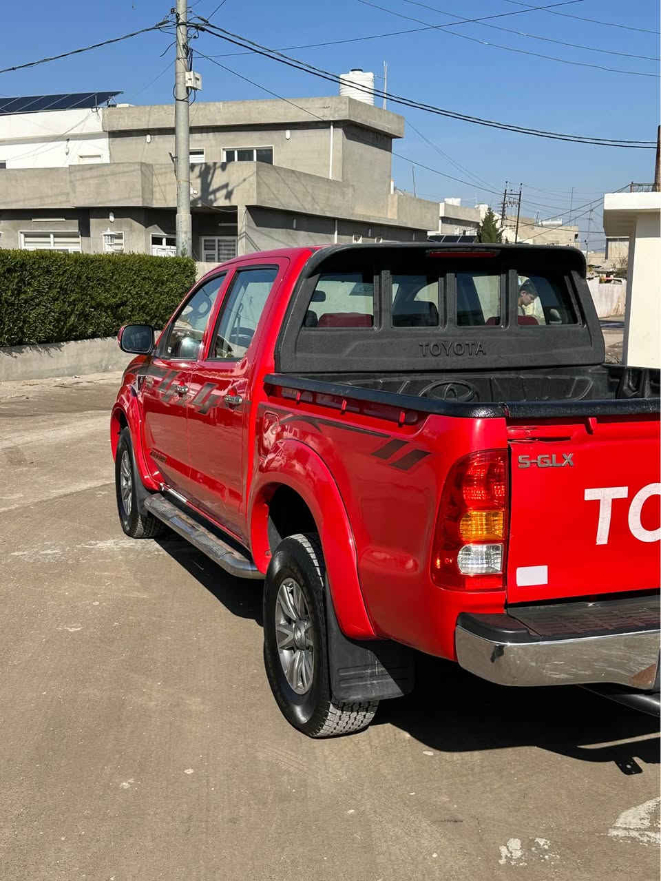 تويتا مةرزية ٢٠٠٩ ي دةبل اكسل ناوسور فورميكا جوار تايةو ويلي نويي لةبنة گير و مةكينةو اكسل دةبل اكسل بةشةرت سةيارةيةكي تا بليي جوان و توندوتولة بةناوي خومة سحري ١٧٠ و مةجال لة هةوليرم *********** أربيل, العراق
