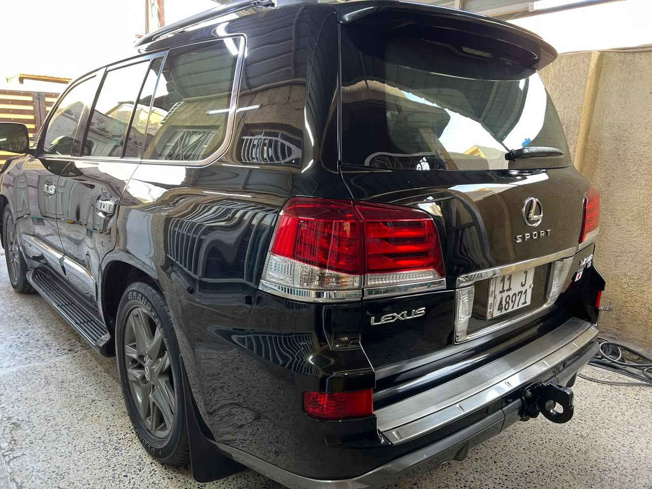 السلام عليكم

للبيع لكزز 2014 خليجي S  فول بريم

السيارة كفالة عامة لا ضربة لا صبغ لا تبديل 

مواصفات الكزز معروفة 

داخل مشمشي 

جكات

باب خلفي كهرباء

رادار امامي

كشن ميموري 

وباقي المواصفات معروفة

للاستفسار ***********

العنوان بغداد 

السعر  4شدات بيه مجال احله من صور
