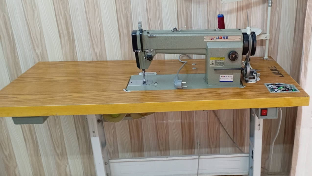 ماكنة خياطه للبيع اخو الجديد مع الميز ٣٠٠ الف


**إذا كنت صاحب هذا الإعلان وتريد حذفه لأي سبب، رجاءا أرسل رسالة إلى الدعم الفني**