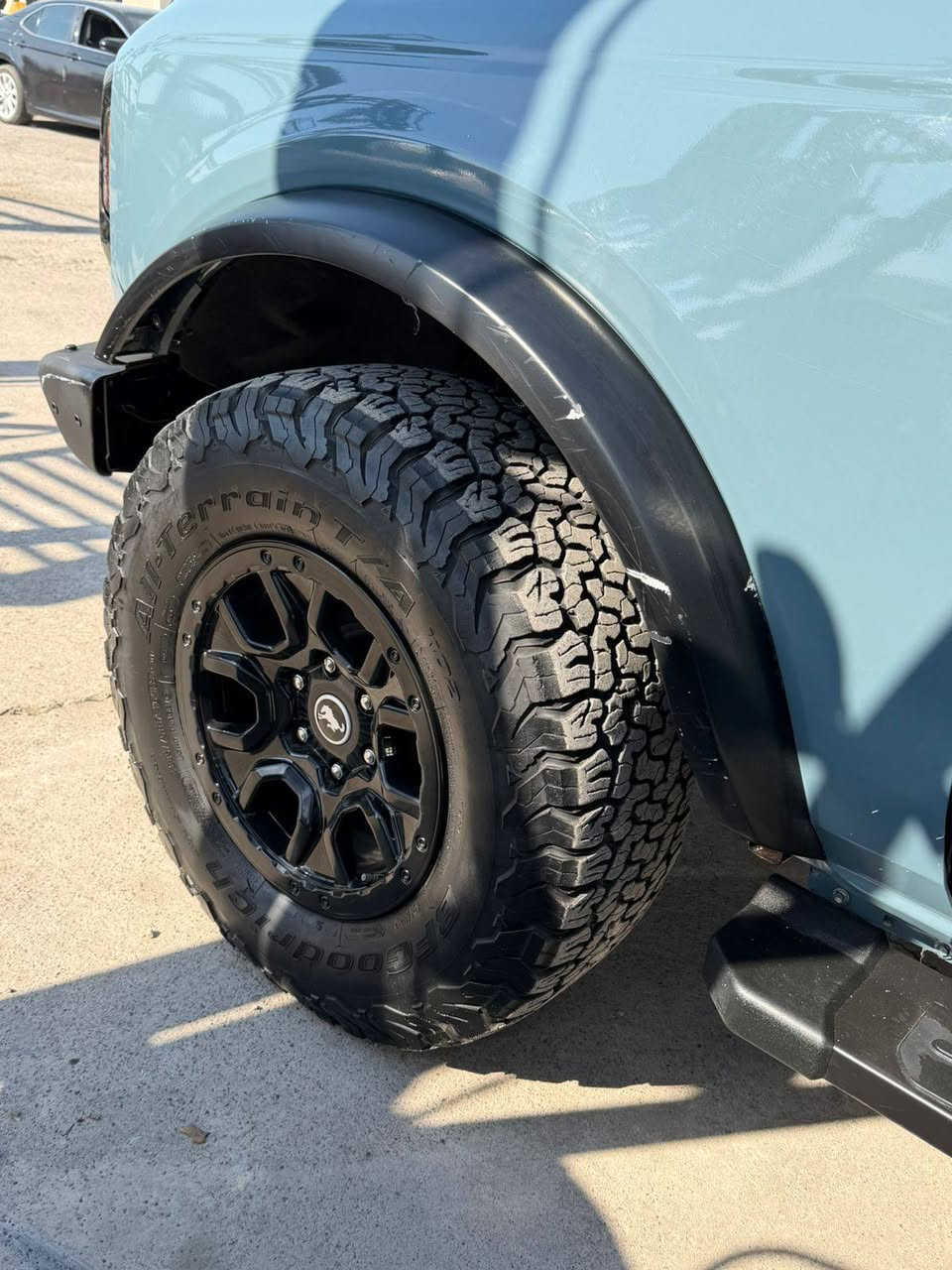 Ford Bronco 2022  
سێ دووگمە 
50 هەزار رۆیووە 
سەیارەکە یەک جاملغی سبوغە بەبێ ژوورێ 
باغی دەعامی بۆ دەعامی بەشەرت
گێر و مکینە کامل بەشەرت
نرخ 290 $ مجال 
شوێن هەولێر 
***********

فورد برونكو 2022
ثلاث أزرار
ماشية 50 ألف
السيارة فيها ضربة واحدة مُصَبَّغة بدون صبغ
الباقي من الدعمة إلى الدعمة بحالة ممتازة
القير والمكينة بحالة ممتازة
السعر 290$ قابل للتفاوض
الموقع: أربيل
*********** أربيل, العراق
