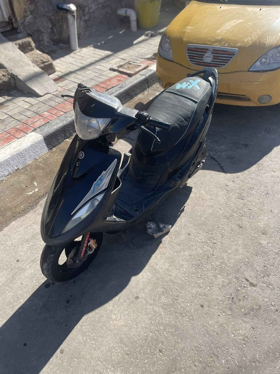 للبيع سعرها 375 
مكينه خرسه ماتنسمع شلعه ومعدل
دراجه نضيفه مابيه شي مكاني كربلاء حي العامل

***********
